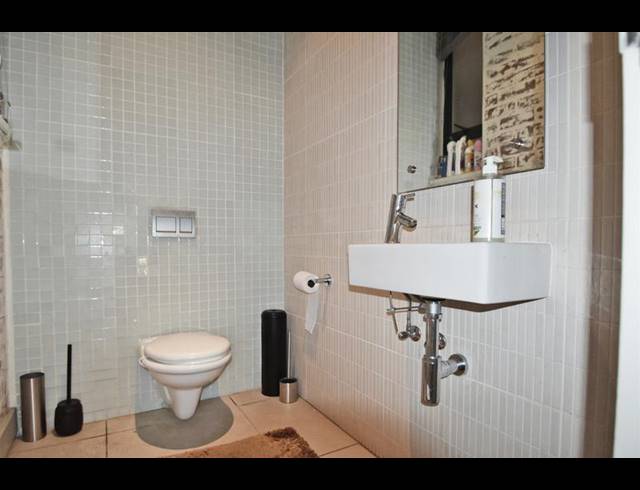 1 BEDROOM APARTMENT FOR SALE IN MELROSE NORTH